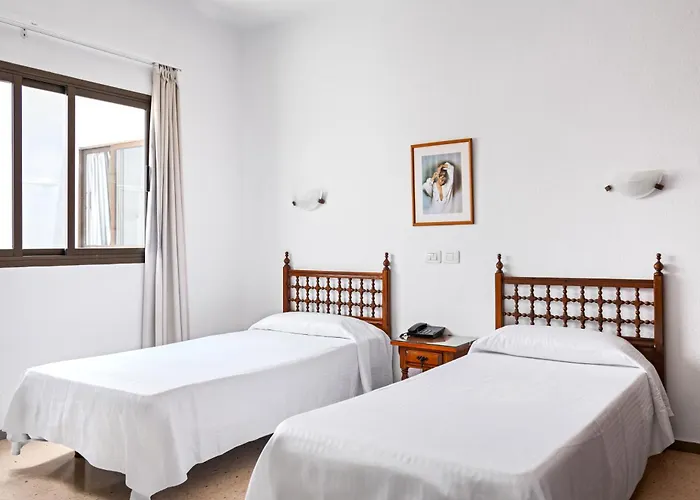 فالنسيا فندق